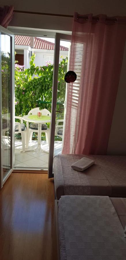 Apartmani Sonja Makarska Ngoại thất bức ảnh